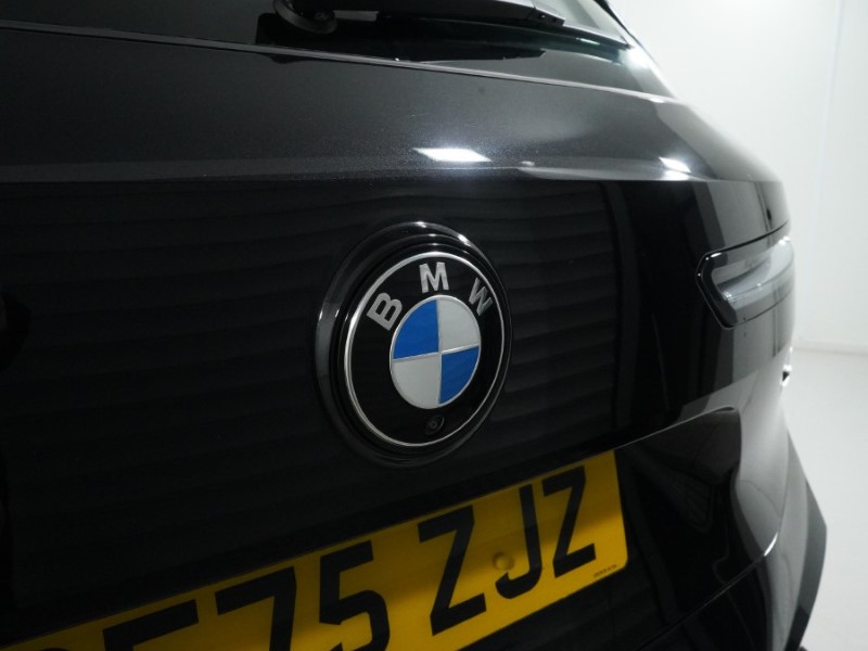 2025 (75) BMW iX 300kW xDrive45 M Sport 101kWh 5dr Auto 4920427