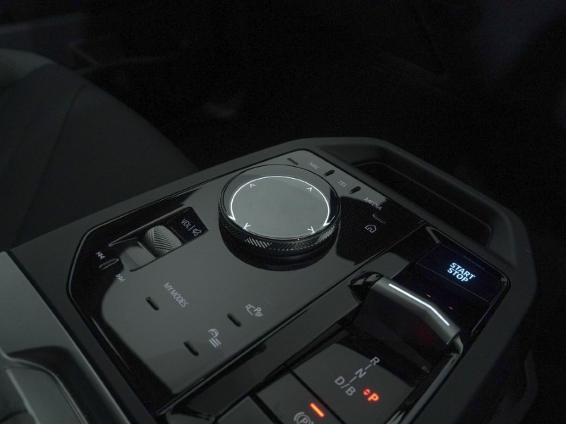 2025 (75) BMW iX 300kW xDrive45 M Sport 101kWh 5dr Auto 4920461