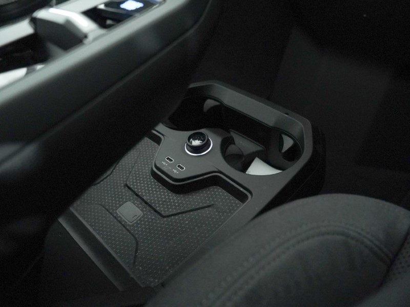 2025 (75) BMW iX 300kW xDrive45 M Sport 101kWh 5dr Auto 4920454