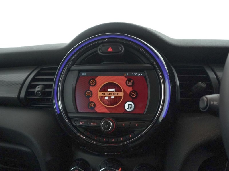 2020 (20) MINI HATCHBACK 1.5 Cooper Sport II 5dr Auto 4565449