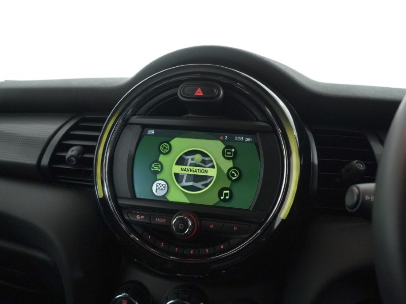 2020 (20) MINI HATCHBACK 1.5 Cooper Sport II 5dr Auto 4565454