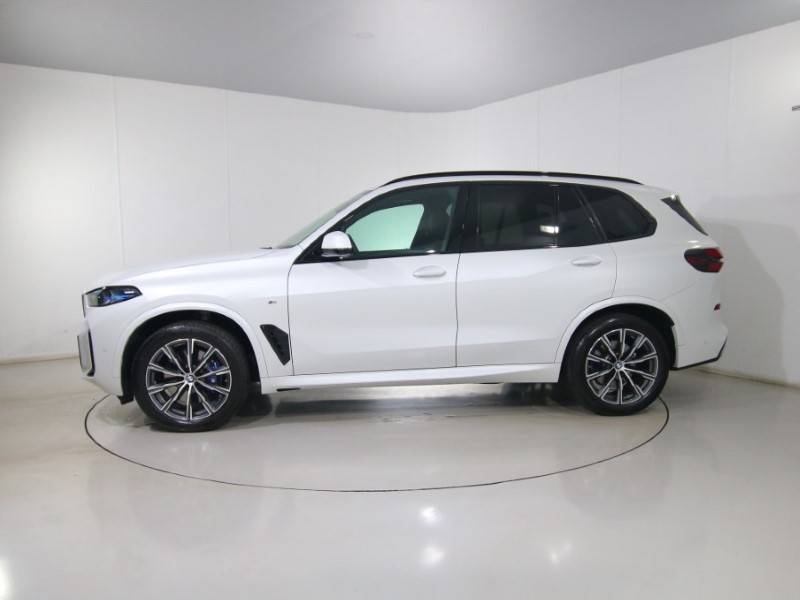 2024 (74) BMW X5 xDrive30d MHT M Sport 5dr Auto 4587829