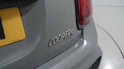 2019 (19) MINI HATCHBACK 2.0 Cooper S Sport II 3dr Auto 4629899