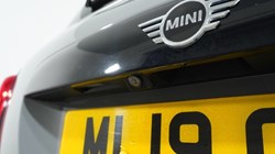 2019 (19) MINI HATCHBACK 2.0 Cooper S Sport II 3dr Auto 4629898