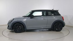 2019 (19) MINI HATCHBACK 2.0 Cooper S Sport II 3dr Auto 4629941
