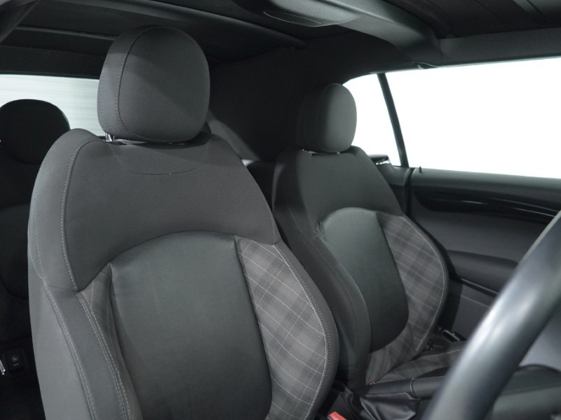 2017 (67) MINI CONVERTIBLE 2.0 Cooper S 2dr 4641981