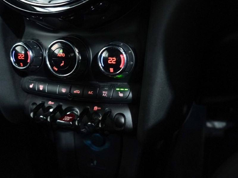 2022 (71) MINI CONVERTIBLE 1.5 Cooper Classic 2dr Auto 4610939