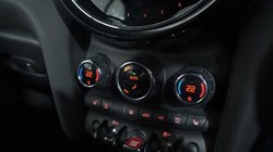 2022 (71) MINI CONVERTIBLE 1.5 Cooper Classic 2dr Auto 4610937