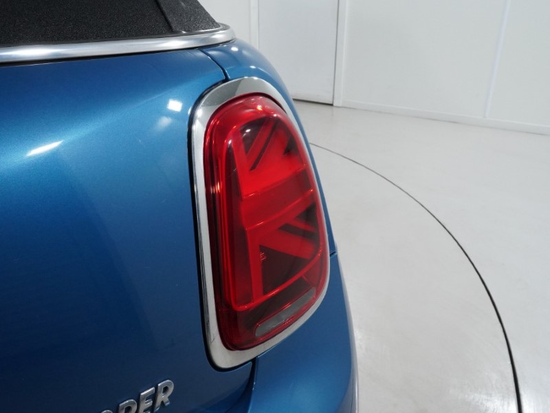 2022 (71) MINI CONVERTIBLE 1.5 Cooper Classic 2dr Auto 4610919