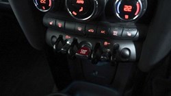 2022 (71) MINI CONVERTIBLE 1.5 Cooper Classic 2dr Auto 4610938