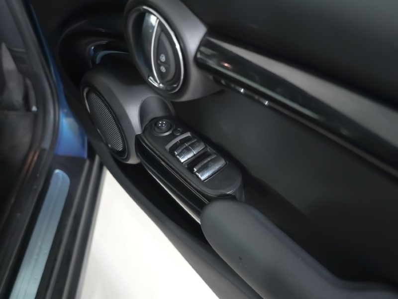 2022 (71) MINI CONVERTIBLE 1.5 Cooper Classic 2dr Auto 4610923