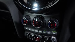 2021 (71) MINI HATCHBACK 1.5 Cooper Exclusive 3dr Auto 4619159