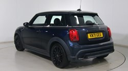 2021 (71) MINI HATCHBACK 1.5 Cooper Exclusive 3dr Auto 1