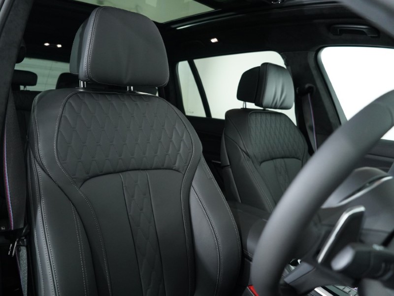 2025 (75) BMW X7 xDrive40i MHT M Sport 5dr Step Auto 4773086