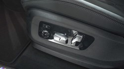 2025 (75) BMW X7 xDrive40i MHT M Sport 5dr Step Auto 4773101