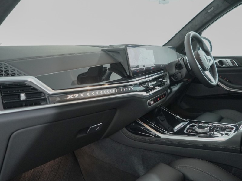 2025 (75) BMW X7 xDrive40i MHT M Sport 5dr Step Auto 4773098