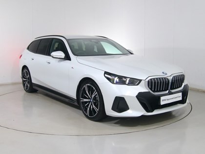 2025 (25) BMW 5 SERIES 530e M Sport 5dr Auto