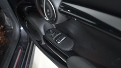2019 (69) MINI HATCHBACK 2.0 Cooper S Sport II 3dr Auto 4674875