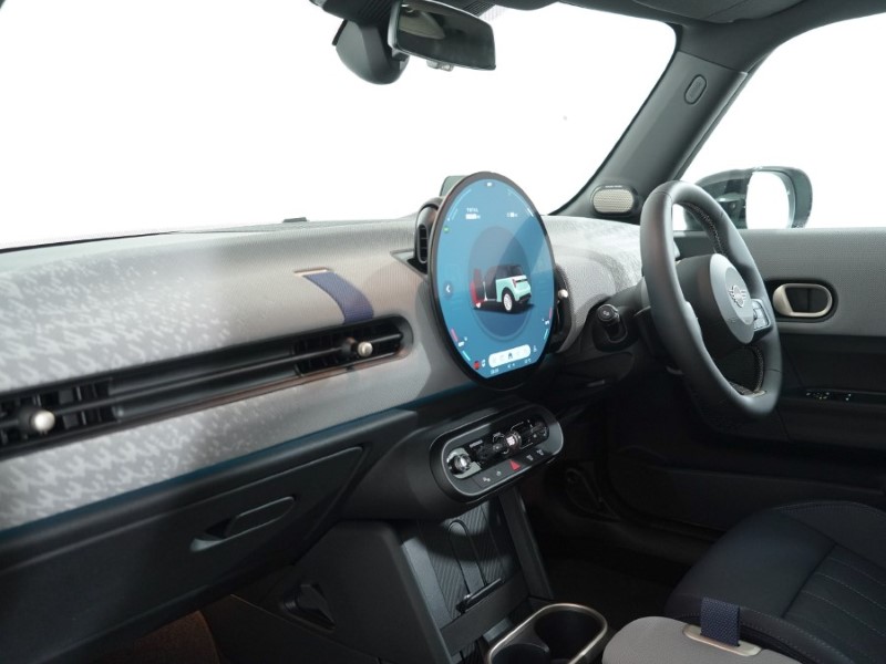 2025 (25) MINI COOPER 2.0 S Exclusive 3dr Auto 4685960