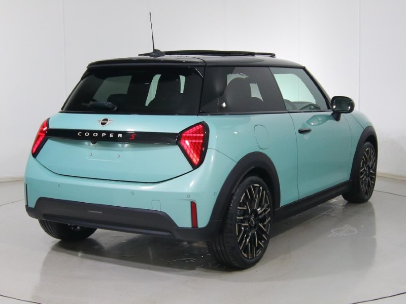 2025 (25) MINI COOPER 2.0 S Exclusive 3dr Auto 4685941