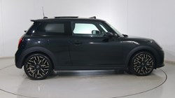 2025 (25) MINI COOPER 2.0 S Exclusive 3dr Auto 4699352