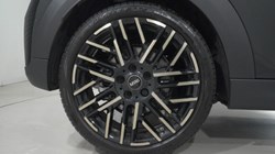 2025 (25) MINI COOPER 2.0 S Exclusive 3dr Auto 4699307