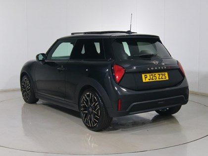 2025 (25) MINI COOPER 2.0 S Exclusive 3dr Auto