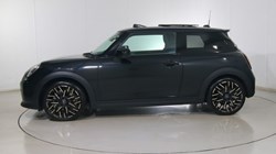 2025 (25) MINI COOPER 2.0 S Exclusive 3dr Auto 4699348