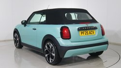 2025 (25) MINI COOPER 2.0 C Exclusive 2dr Auto 4699401