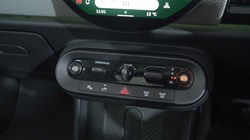 2025 (25) MINI COOPER 2.0 S Exclusive 3dr Auto 4699450