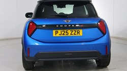2025 (25) MINI COOPER 2.0 S Exclusive 3dr Auto 4699410