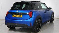 2025 (25) MINI COOPER 2.0 S Exclusive 3dr Auto 4699411