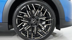 2025 (25) MINI COOPER 2.0 S Exclusive 3dr Auto 4699426