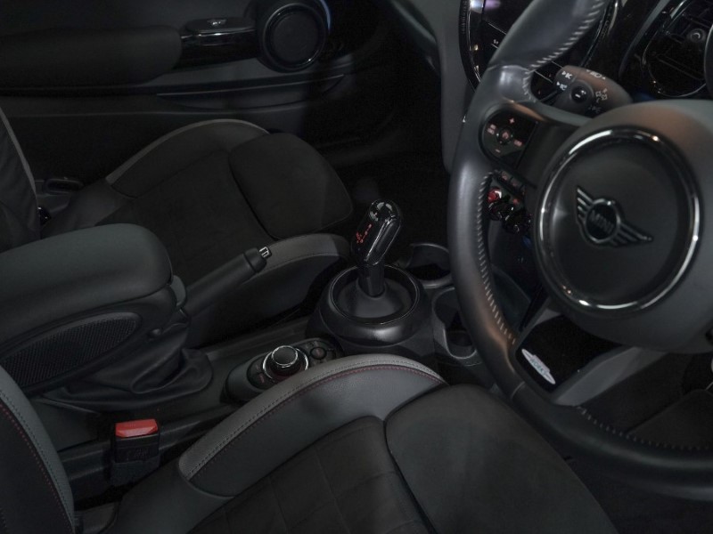 2024 (73) MINI HATCHBACK 2.0 Cooper S Sport Premium 3dr Auto 4694796