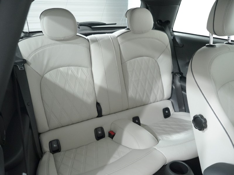 2023 (23) MINI HATCHBACK 1.5 Cooper Exclusive 3dr 4711757