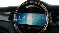 2022 (72) MINI HATCHBACK 1.5 Cooper Exclusive 3dr Auto 4711238