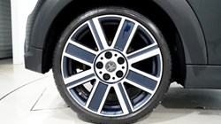 2022 (72) MINI HATCHBACK 1.5 Cooper Exclusive 3dr Auto 4711197