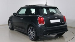 2022 (72) MINI HATCHBACK 1.5 Cooper Exclusive 3dr Auto 1