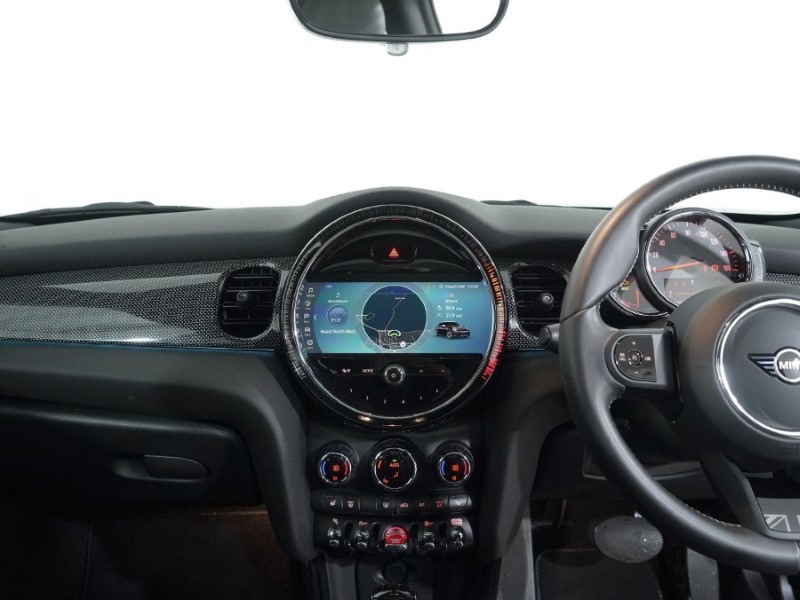 2022 (72) MINI HATCHBACK 1.5 Cooper Exclusive 3dr Auto 4711205