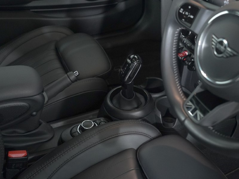 2022 (72) MINI HATCHBACK 1.5 Cooper Exclusive 3dr Auto 4711203