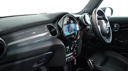 2022 (72) MINI HATCHBACK 1.5 Cooper Exclusive 3dr Auto 4711214