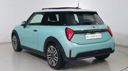 2024 (24) MINI COOPER 1.5 C Classic 3dr Auto 1