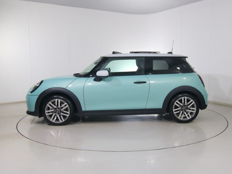 2024 (24) MINI COOPER 1.5 C Classic 3dr Auto 4709011