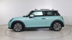 2024 (24) MINI COOPER 1.5 C Classic 3dr Auto 4709011