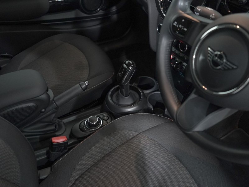 2023 (73) MINI HATCHBACK 1.5 Cooper Classic 3dr Auto 4708347