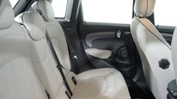 2022 (22) MINI HATCHBACK 1.5 Cooper Exclusive 5dr 4717704
