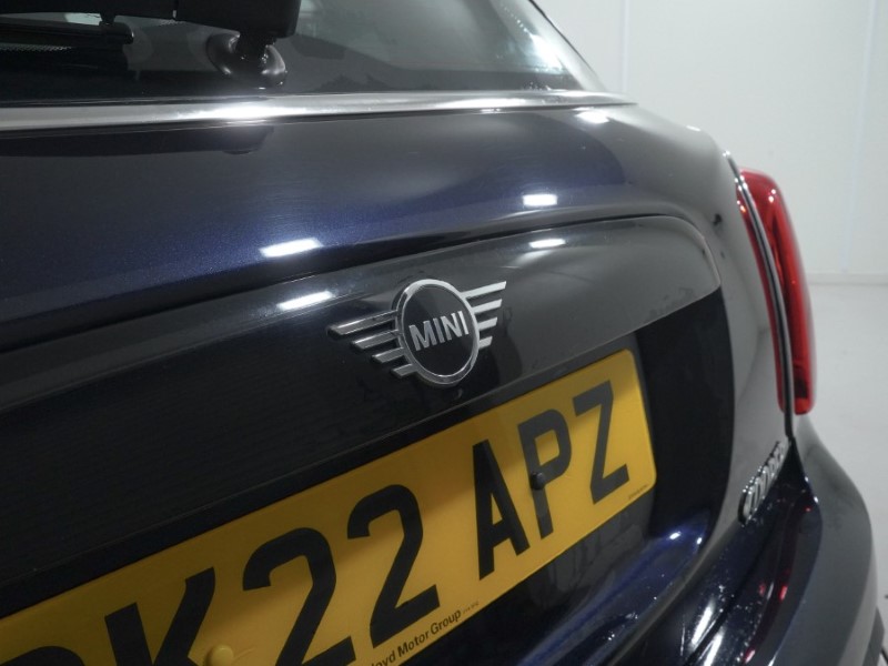 2022 (22) MINI HATCHBACK 1.5 Cooper Exclusive 5dr 4717700