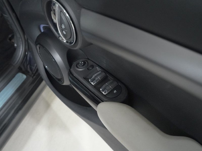 2022 (22) MINI HATCHBACK 1.5 Cooper Exclusive 5dr 4717712