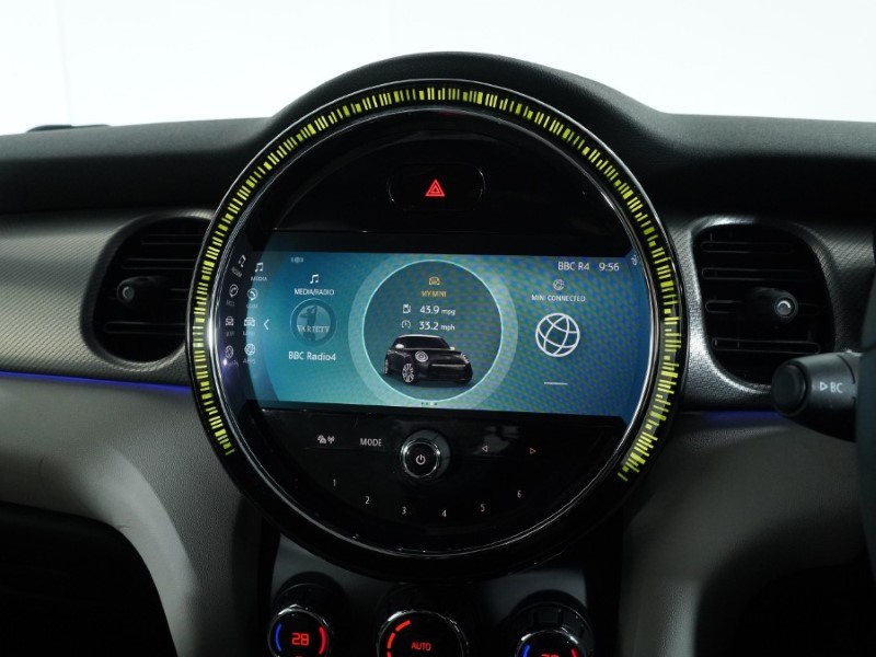 2022 (22) MINI HATCHBACK 1.5 Cooper Exclusive 5dr 4717729
