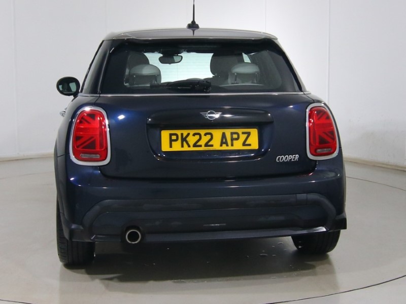 2022 (22) MINI HATCHBACK 1.5 Cooper Exclusive 5dr 4717736